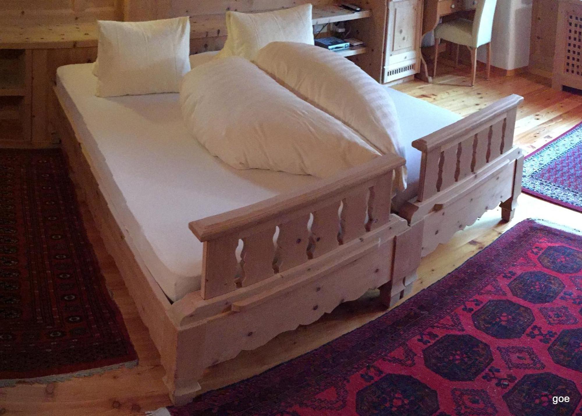 Hotel Chasa Sofia Скуоль Номер фото